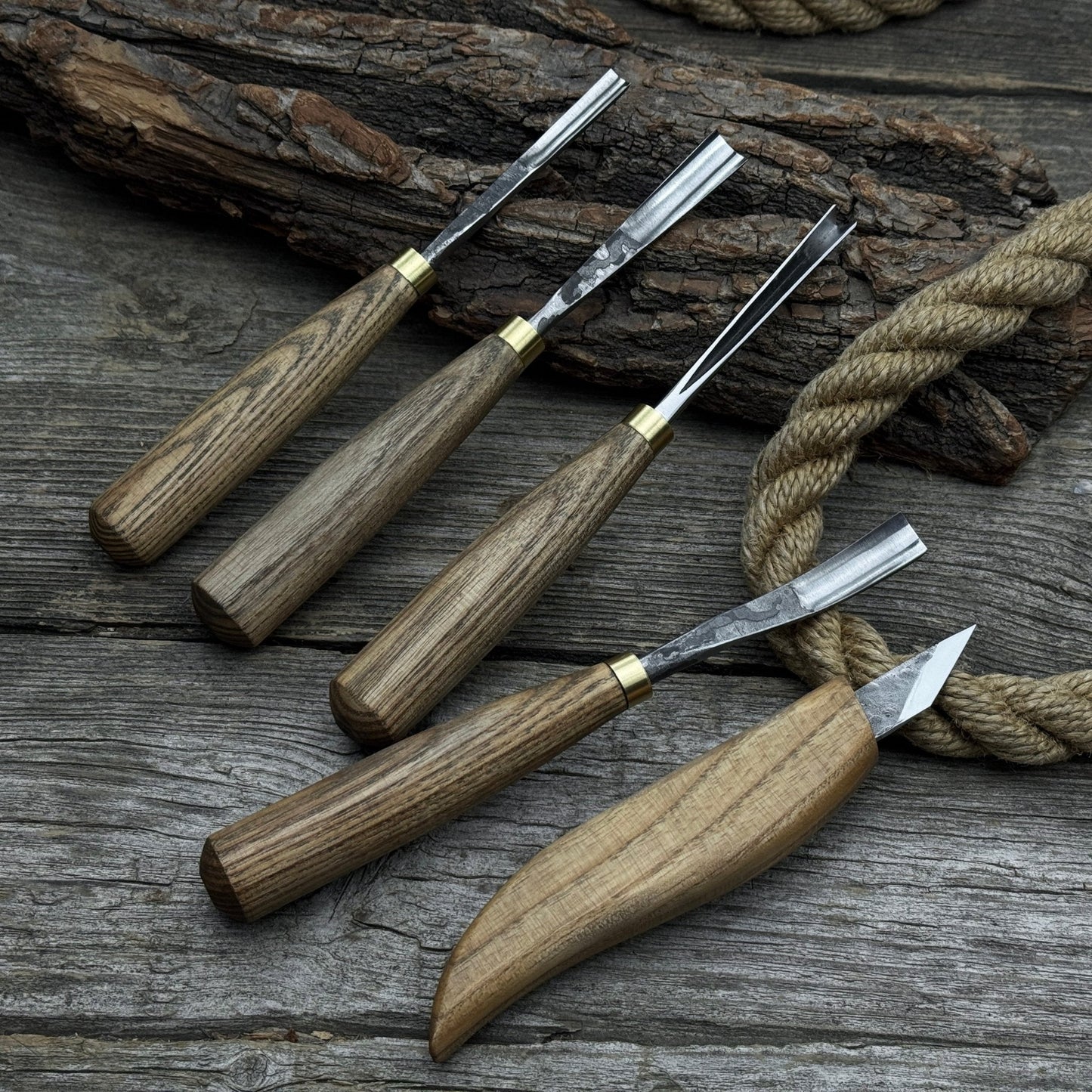 5-Piece Wood Carving Set – Whittling Knife & Gouges