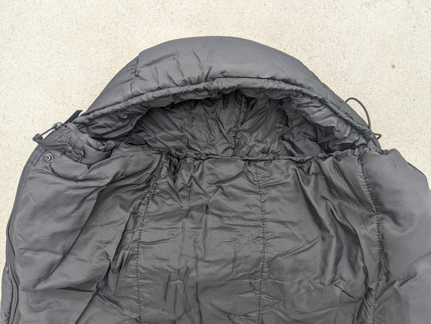 Intermediate Cold Weather Sleeping Bag - Black